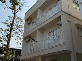 Balcony inn
