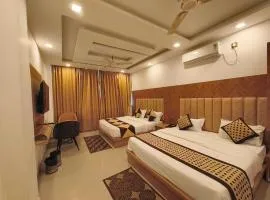 Hotel Mahadev