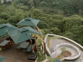 Chanaya Resort, luxuss&aacute;tor Tjitjadas v&aacute;ros&aacute;ban