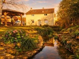 Cottage au bord de bassin