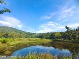 Mathew's Haven, Wayanad - By Arattukulam Hospitality, hotelli kohteessa Thirunelli
