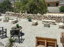 Amazing Home In Comiso With Wifi