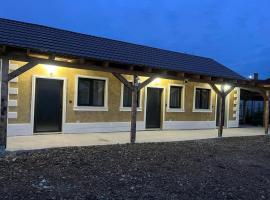 Mosia lui Razvan, hotel v destinaci Margina