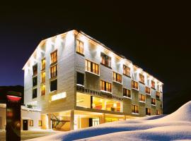 Hotel Steffisalp, hotel v destinaci Warth am Arlberg