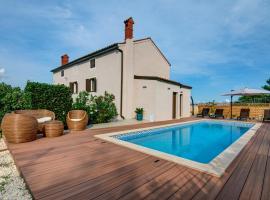 Villa Onorina, Hotel in Pomer