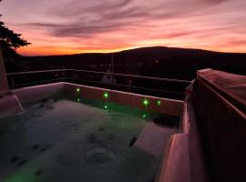 Hillside Cottage, hotel u Pečuhu