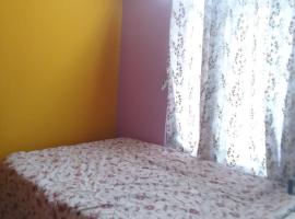 ALOK Homestay, hotel a Chavara