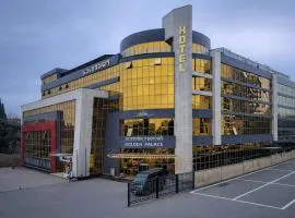 Golden Palace Hotel