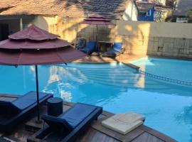 Hotel Coco Goa, hotel en Arpora