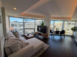 Downtown waterfront 2 BR and 2 Bath with 6 appliances, hotel en Halifax