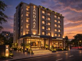 Hotel Aandaz Suites Delhi Airport, hotel en Nueva Delhi