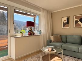 Ferienwohnung Edeltraud, fußläufig zum See und 20 Minuten vom Skigebiet entfernt โรงแรมในโดบริอาค