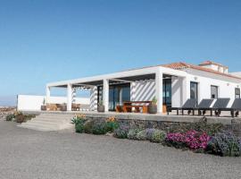 Villa Seaweeds โรงแรมในEl Roque