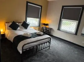 The Victoria Bar & Hotel