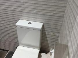 OxygenAirbnb and Gym, Hotel in Sasabi