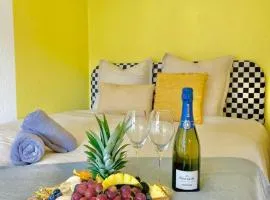 Yellow Suite - Design Stay for 3 - Alsace - Vosges