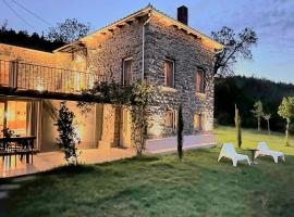 Εn Kanalion, Hotel in Kanália