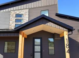 The Meadow at Natl Parks -Hot Tub- Sleeps 10-Family, hotell i Hatch