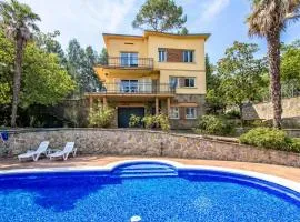 Catalunya Casas Elegant Mountain Villa just 30km to Barcelona