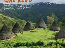 Wuawela Komodo Tour