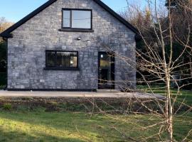 Corrib Waters Retreat, Moycullen, hotel u gradu 'Moycullen'