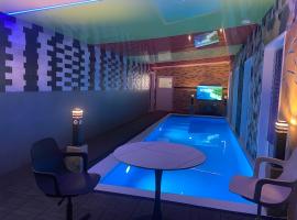 Ramus poilsis prie Vilniaus su baseinu, hotel a Waka