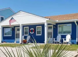 Toes in the Sand Unit B: Dog-Friendly Duplex ,Third-Row From Beach