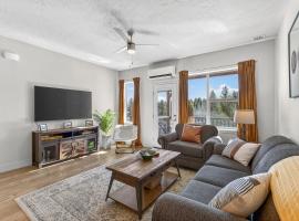 I'm Your Huckleberry- close to town- pets ok: McCall şehrinde bir otel