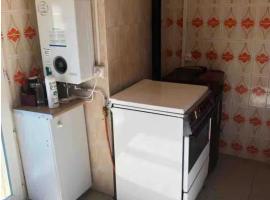 Appartement magnifique, Hotel in Enveitg