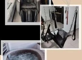 Loveroom avec siège massant et spa