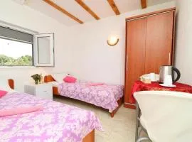 Apartmani BELIN - soba s pogledom na more