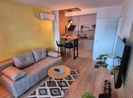 Aura Apartment FREE PARKING