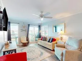 Condo with on-site beach access, pools, grill/picnic areas, & private balcony