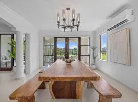 Brand New Luxury Condo Beach, Pool, Rain Forest & Golf