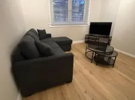 Spacious 2 bed apartment with private parking space