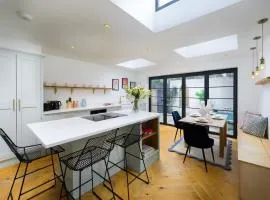 Luxury Renovated Four Bedroom Home in Dulwich