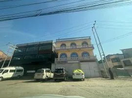 Srinagar Hotel,s & Resorts