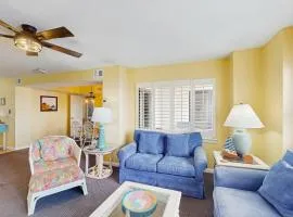 Oceanview condo with 4 pools & 2 hot tubs - steps to the beach