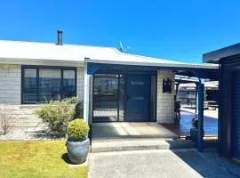 Joy on Jollie - Your home away from home