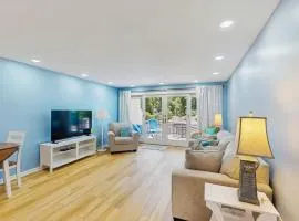 Stunning ocean-front condo with shared pool and direct beach access