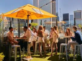 Pullman Melbourne City Centre