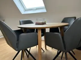 Voll möbliertes Apartment mit wohlfühl Atmosphäre