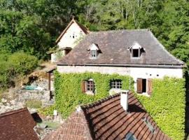 Pascaline Cottage, Hotel in Crégols