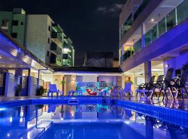 Aurora Grand Family Hotel, hotel Peruíbében