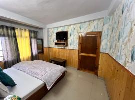 Kailash view, Hotel in Sarāhan