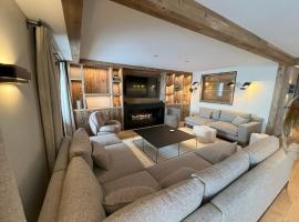Luxury Meribel flat, top location RondPoint, pool, Hotel in Les Allues