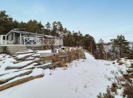 Lovely Home In Fjelberg With Wifi โรงแรมในVik