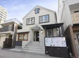 IZA Enoshima Guest House
