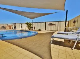 Blue Beard's Hideaway - Kalbarri, WA