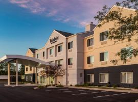 Fairfield Inn by Marriott Richmond, hótel í New Paris